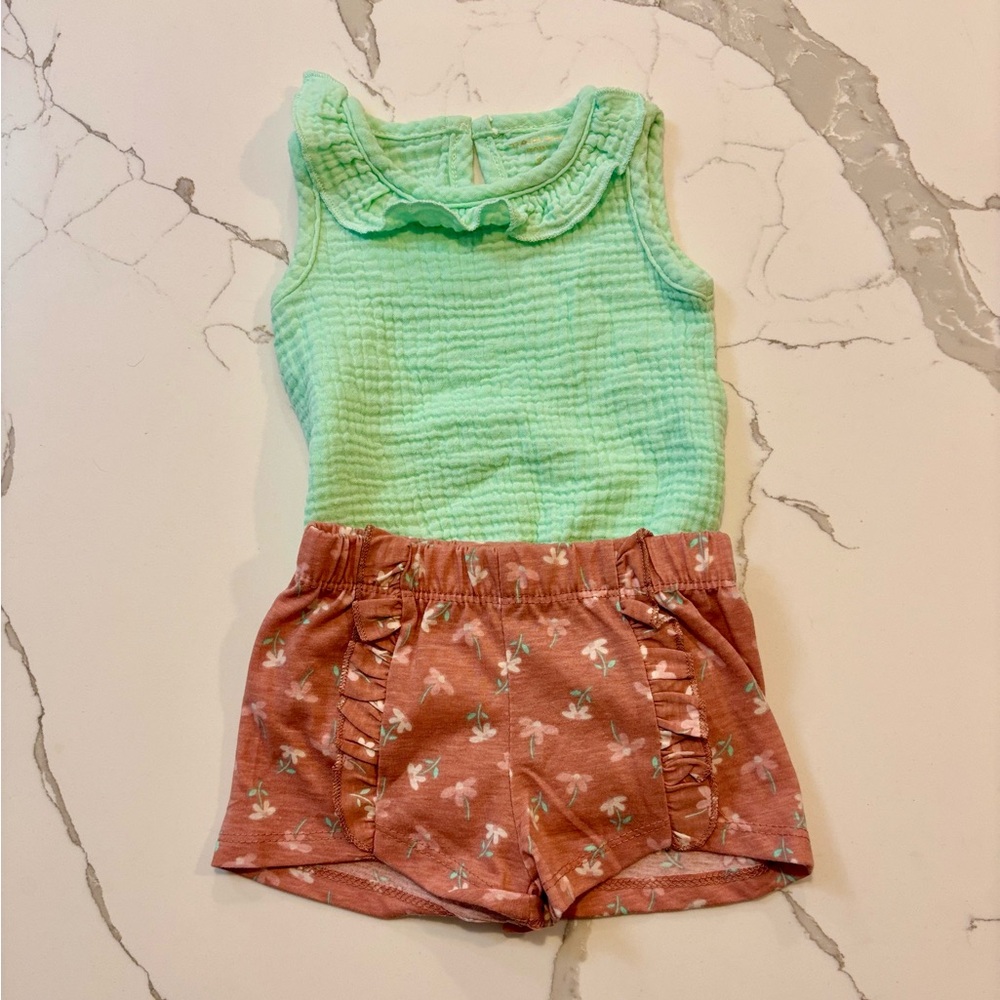 Girls. Tahari. 6-9m summer outfit.